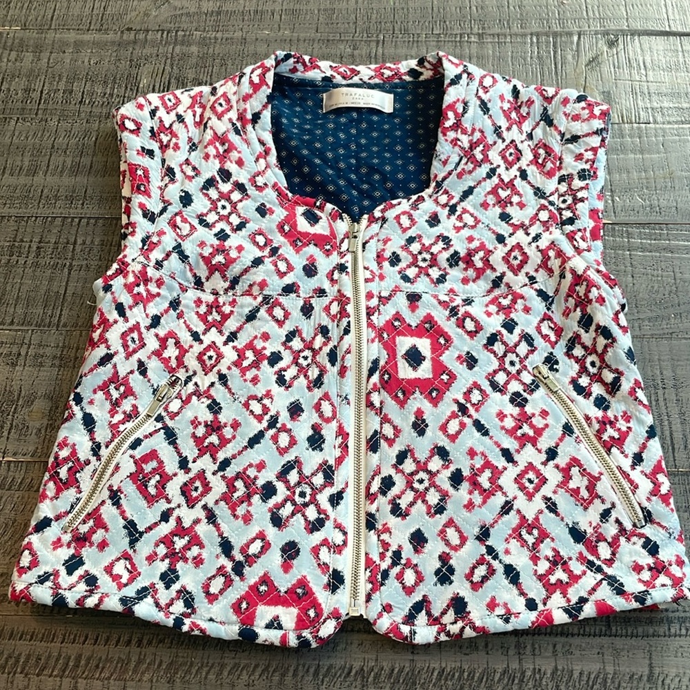 Zara Vest Quilted Abstract Design Zipper Front Size Medium